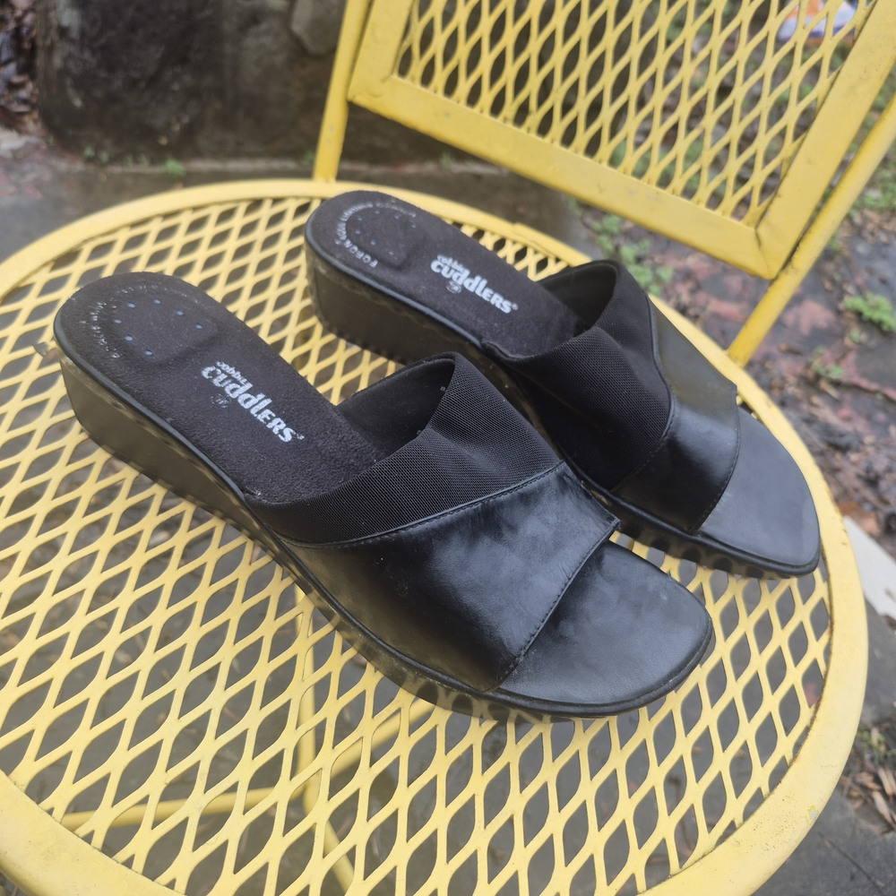 Vintage Y2K Black Wedge Sandals